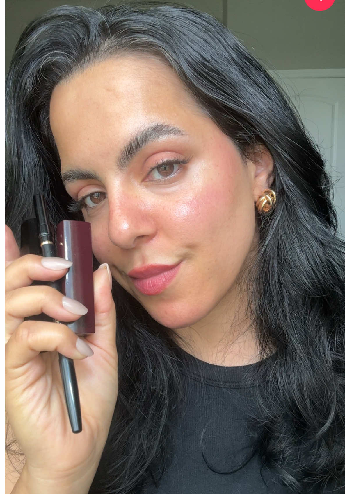 Less is more @chanel.beauty #chanel #chanelbeauty #chanelmakeup #lipstick #blush 