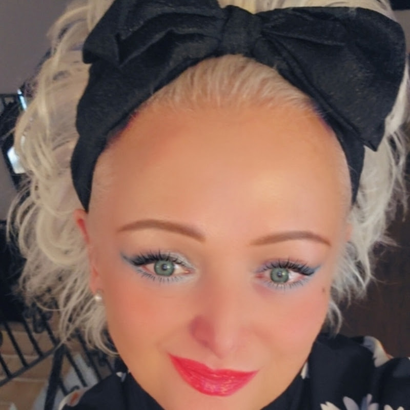 Jenne Saunders