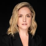 • Estefanía Martínez •