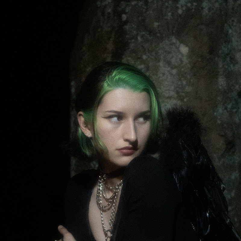 ava adonia
