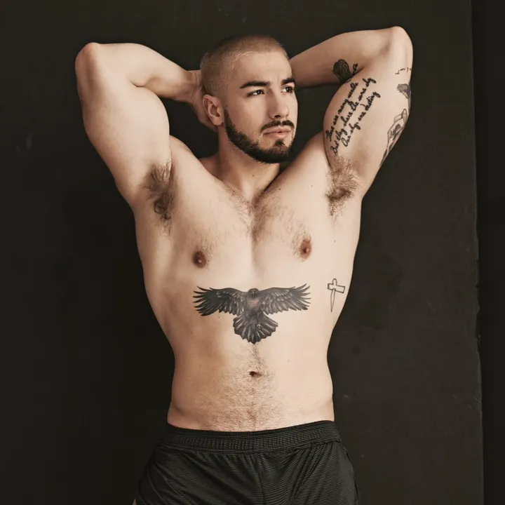 𝐅𝐑𝐀𝐍𝐊𝐈𝐄