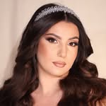 Makeup artist & hair style