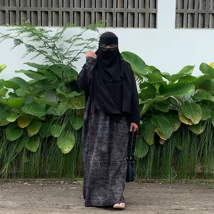 Anisa | Outfit Syar'i 🖤✨
