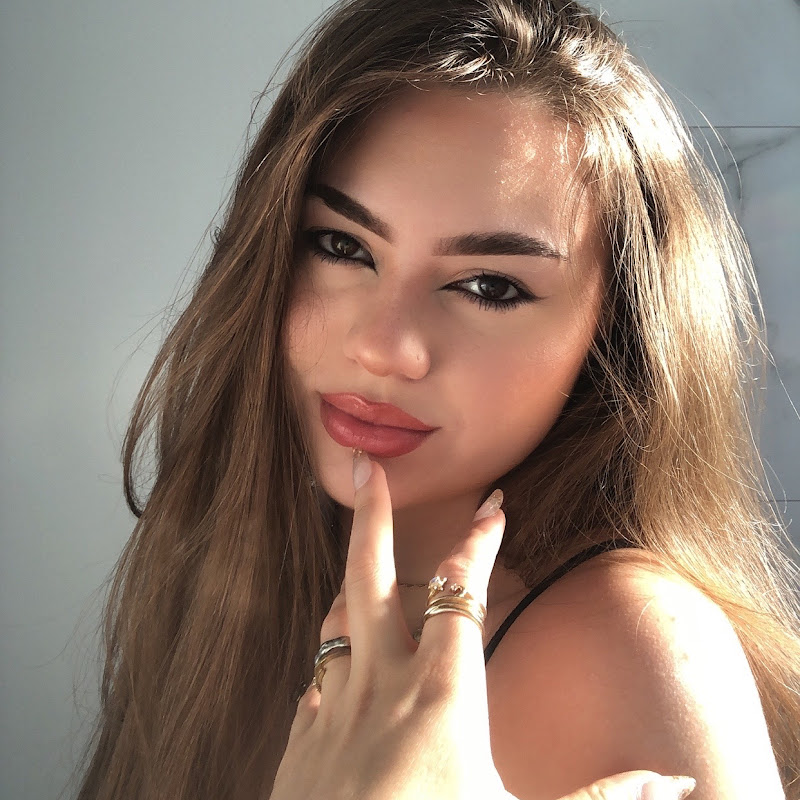 AlanaTrevs 