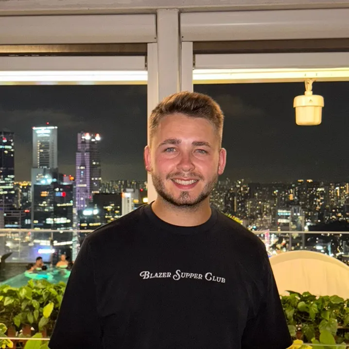 Tom Ballington | SG 🇸🇬