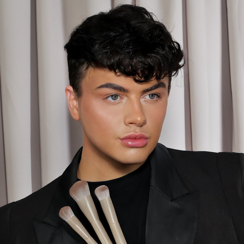 Makeup By Kardi Blac