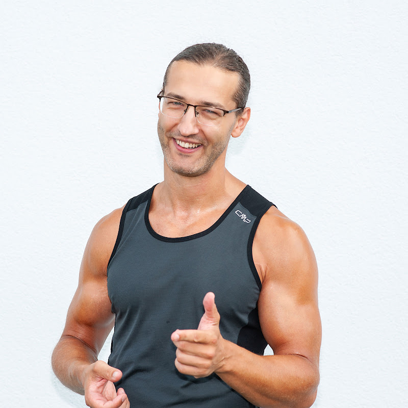 Adrian Trenuje
