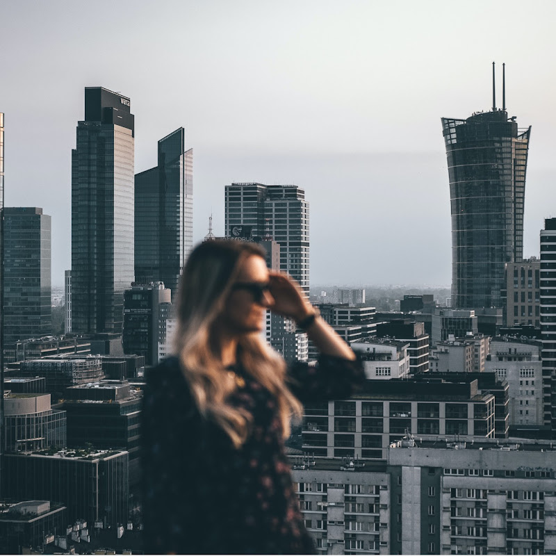 Warsaw Travel Walk