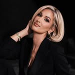 Adré Müller CONTENT CREATOR • Content rooted in authenticity