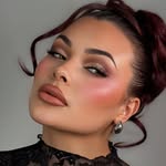 LINA • PRO MUA • DIGITAL CREATOR • est.’15