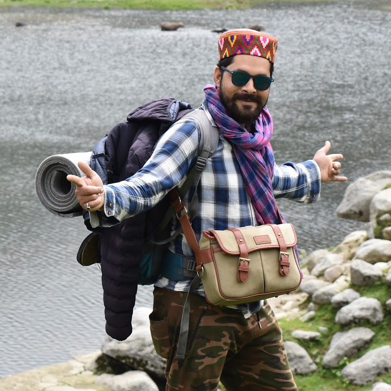 THE HIMACHALI VLOGGER