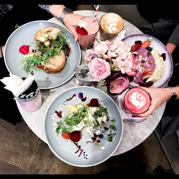 Sophias_foodplace