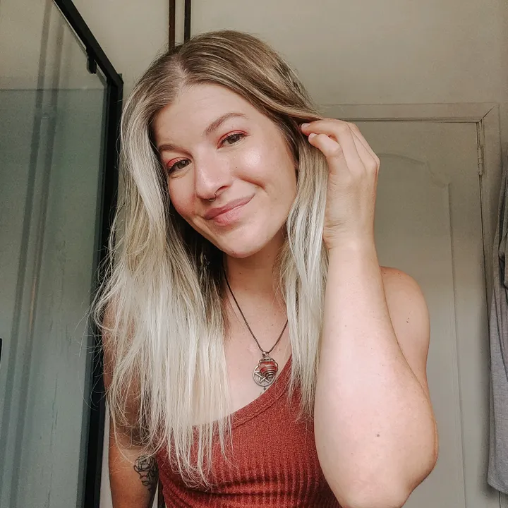 Nina :)