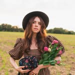 Lindsey isla Henderson