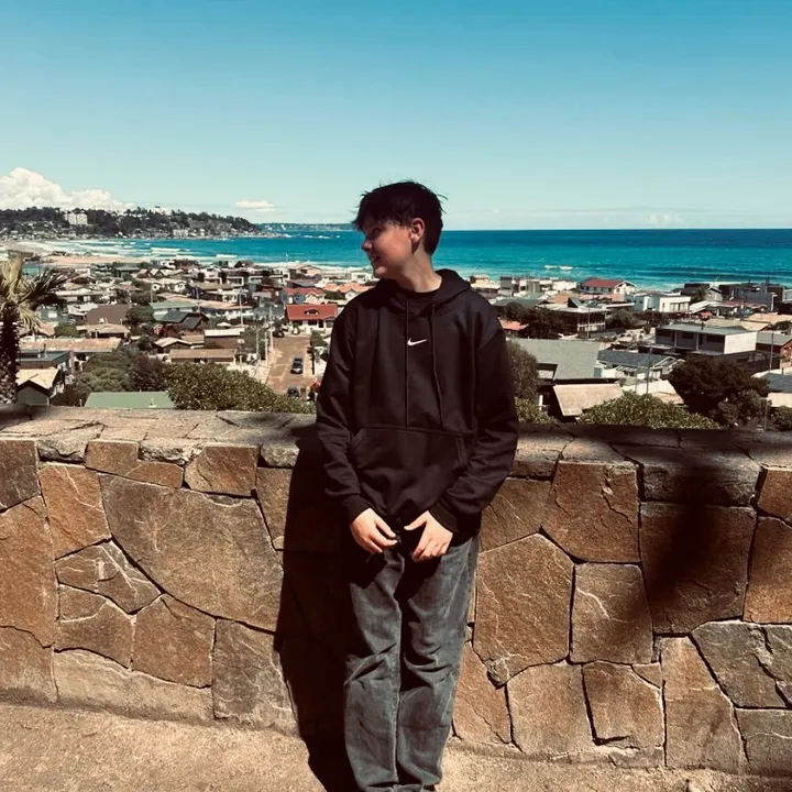 𝒕𝒐𝒎𝒂𝒔.𝒎𝒖𝒏𝒅𝒊𝒉