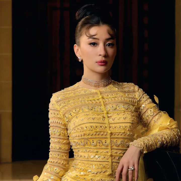 Cele ကမ္ဘာ Official-25Millions