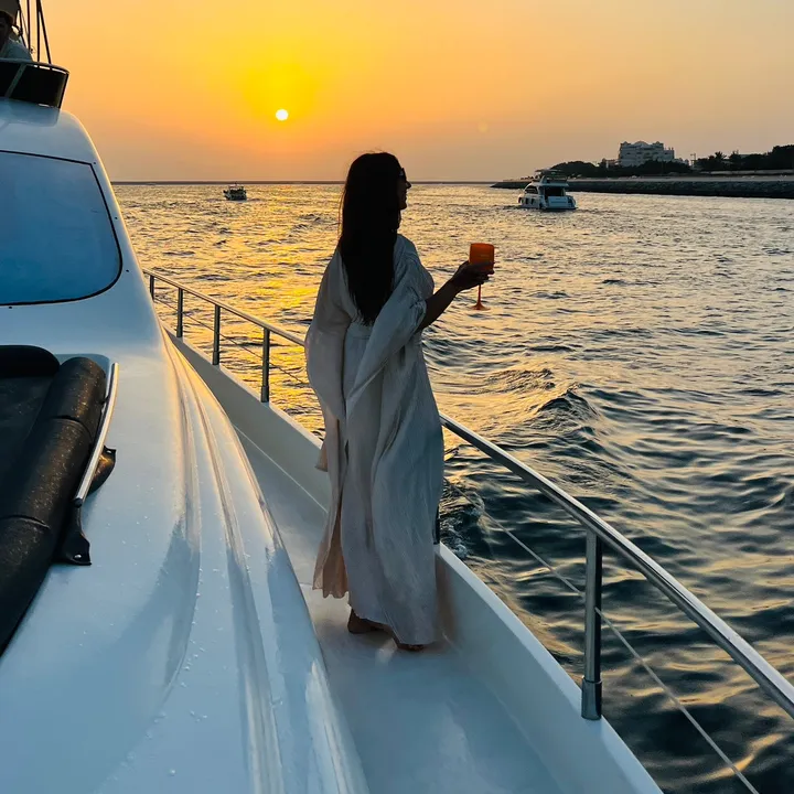 𝐸𝓋𝑒𝓁𝒾𝓃 🌸
