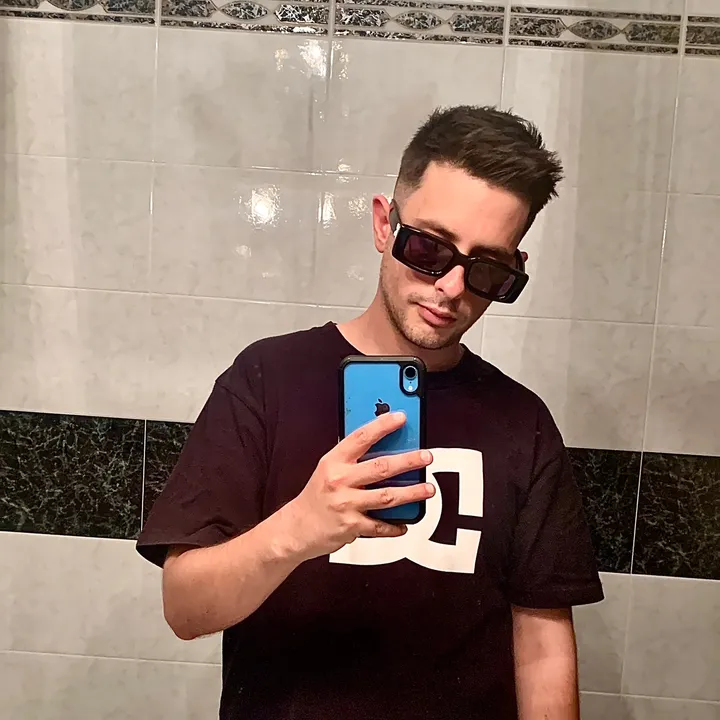 _MirkoTr4vis❤️‍🩹