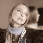 Visual  Artist • AI Artist for Jewelry Fashion Beauty brands