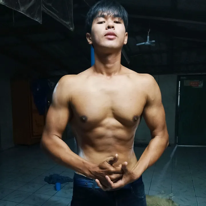 ธีรยุทธ อ้นใจธรรม