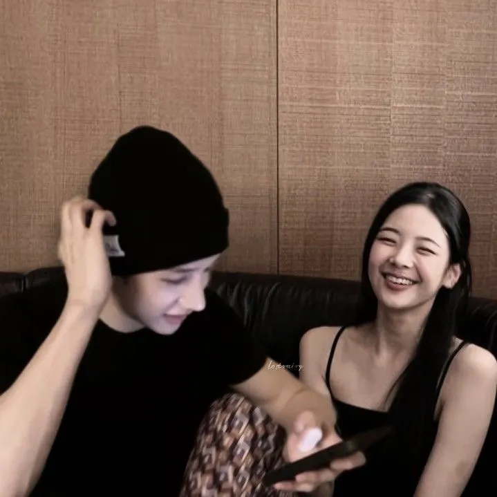 guðný | TUNNEL VISION