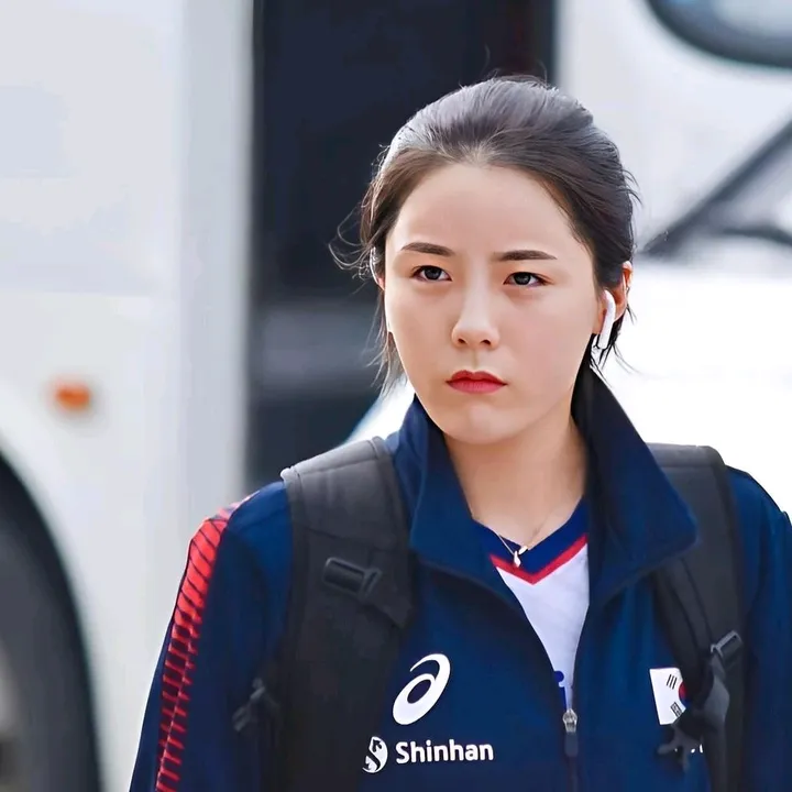 𝗗𝗮𝘃𝗶𝗰𝗵𝗶