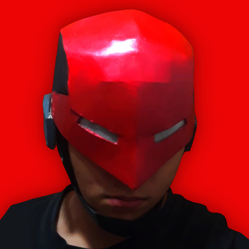 Tomy Cosplays