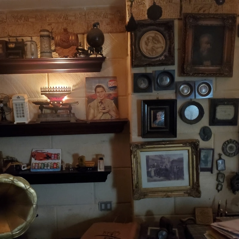 جاليرى انتيك وشرح علاقته بالتاريخ والديكور