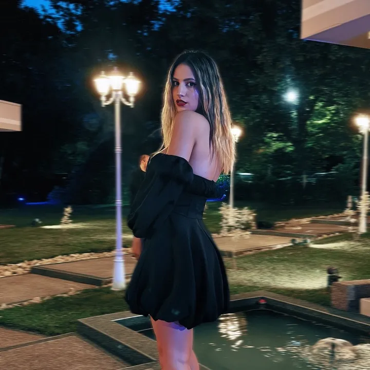 Iulia JJ