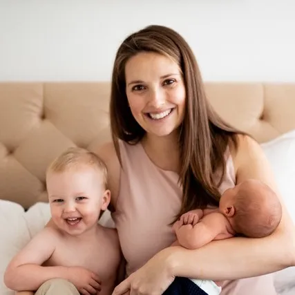 Courtney Garland RN IBCLC 🤱🏼