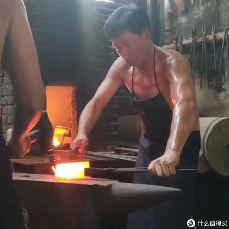 手工锻打冷兵器