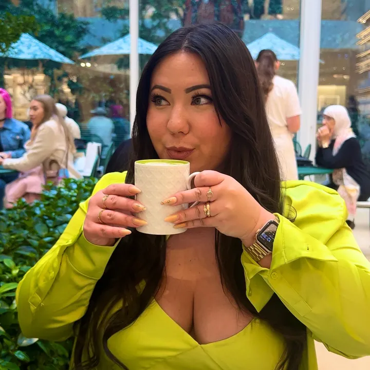 Kelsey• fashion + travel