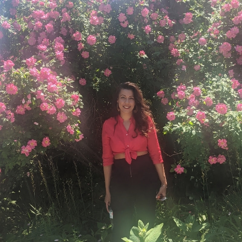 Fatima's Vintage Finds