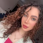 فرنوش/بک‌وکالیست و خواننده