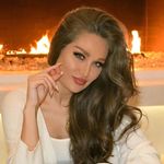 بازیگران و هنرمندان