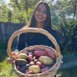 Samantha | Backyard Gardener