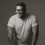 VICTOR GUILLEN