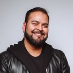 Deivis Betancourt C - Makeup Artist & Estilista