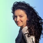 Desi Kadyova | Travel Content Creator