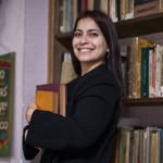 Leila | Traductora