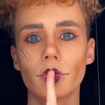 I’m Róman-Florian🦩 | Doll Collector