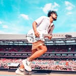 🎸 Pro Guitarist | Fashion Enthusiast