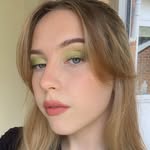 Holly(wannabeMUA)