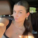 𝑽 𝒂 𝒏 𝒆 𝒚