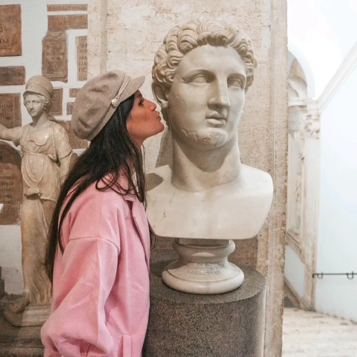 Paula - @travelwithpau