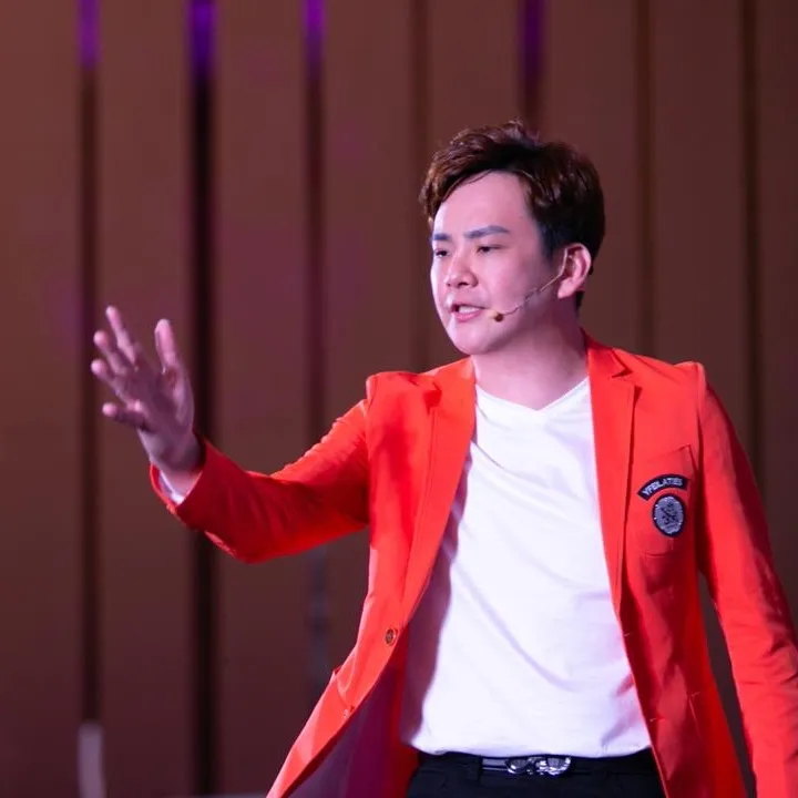 Dato’Calvin khiu-Mk