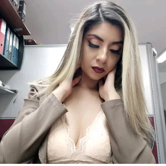 mbernismakeup