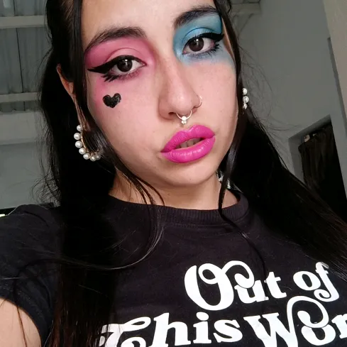 KittytonguesssVIP