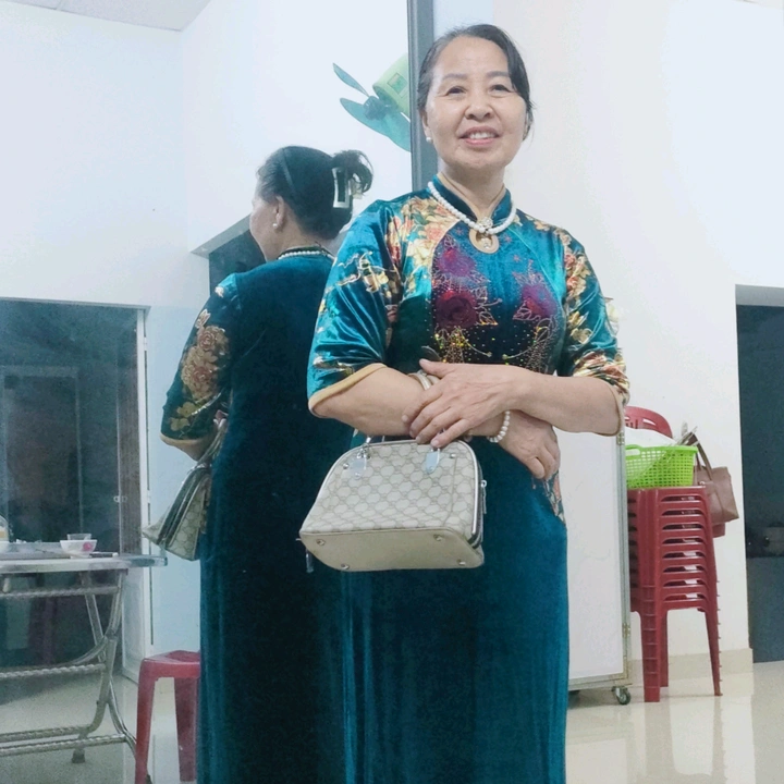 PHAM TUYET MAI