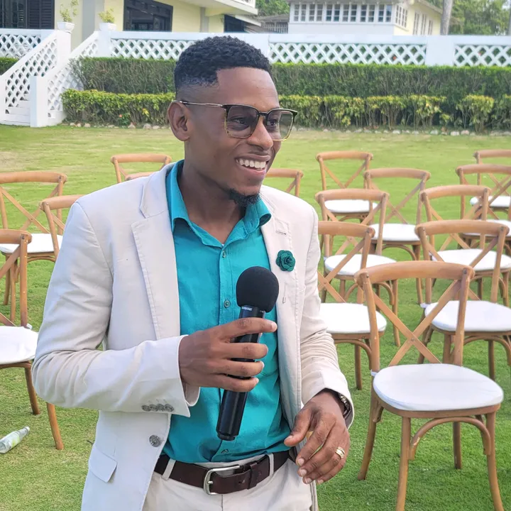 Rohan_Positive🇯🇲🇺🇸🎶